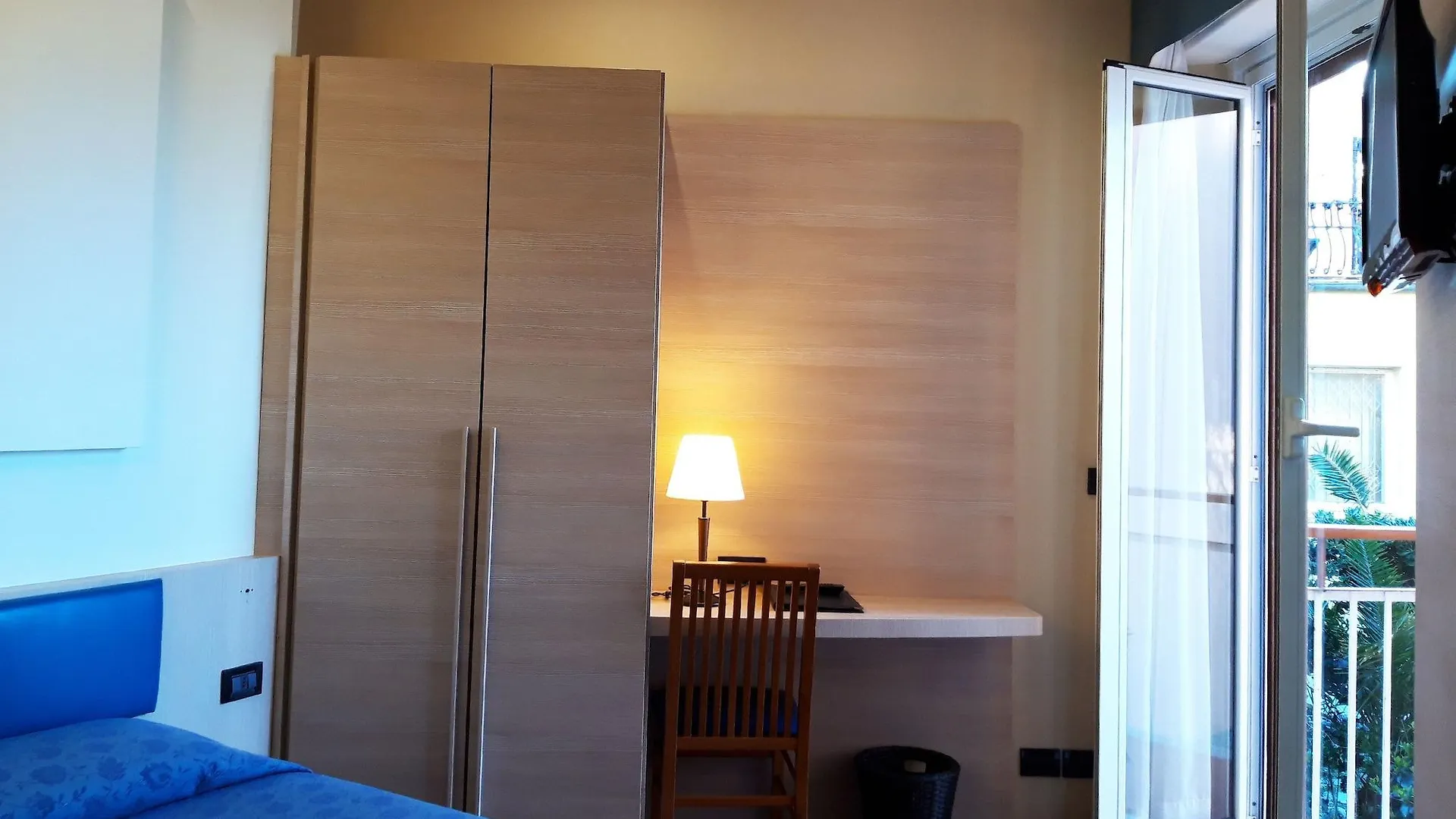 Hotel Esperia Genua 3*,